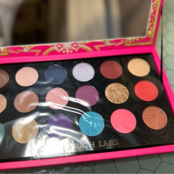 NEW Pat McGrath Labs Mothership Mega: Celestial Nirvana Palette - Picture 11 of 11